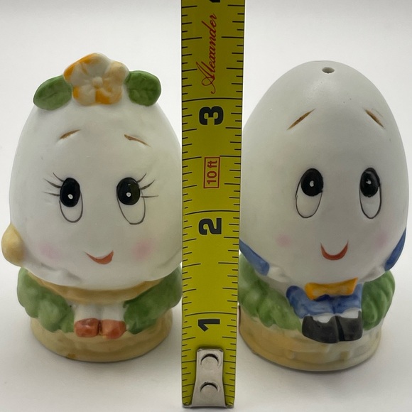 Lefton, Ceramic, Anthropomorphic, Boy/Girl Egg, Salt/Pepper Shakers. Taiwan - Picture 9 of 9